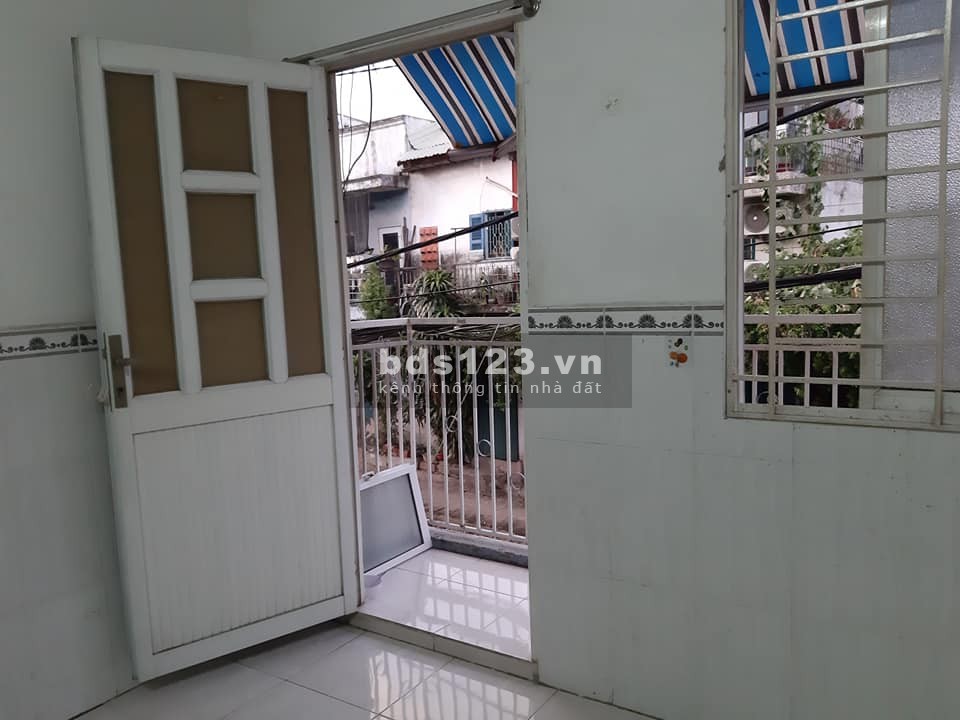 Phòng trọ quận 3 diện tích 26m2 đường Cách Mạng Tháng Tám phường 11 Quận 3