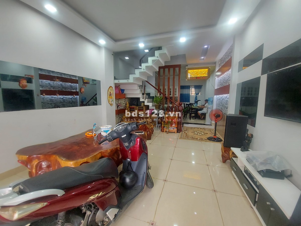 Bán ngôi nhà sang trọng trong dự án Điền Thuận Quận 12, giá tốt đầu tư sinh lời