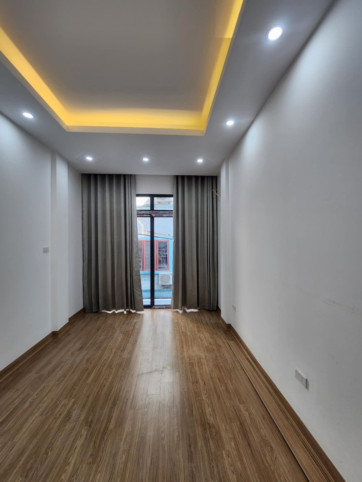 Bán nhà siêu rộng Quận Hà Đông ô tô đỗ cửa 2 mặt thoáng, khu dân trí cao
