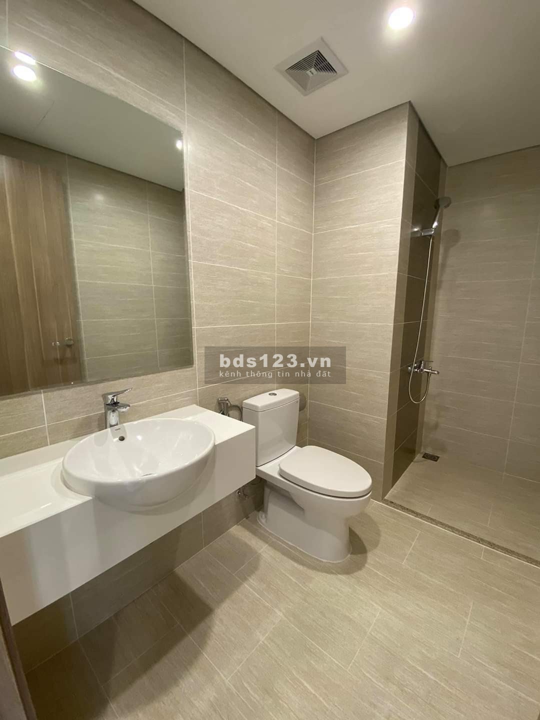Bán nhanh căn 2PN + 1 - 1WC Vinhomes Ocean Park giá 1.5 tỷ, bàn giao đủ