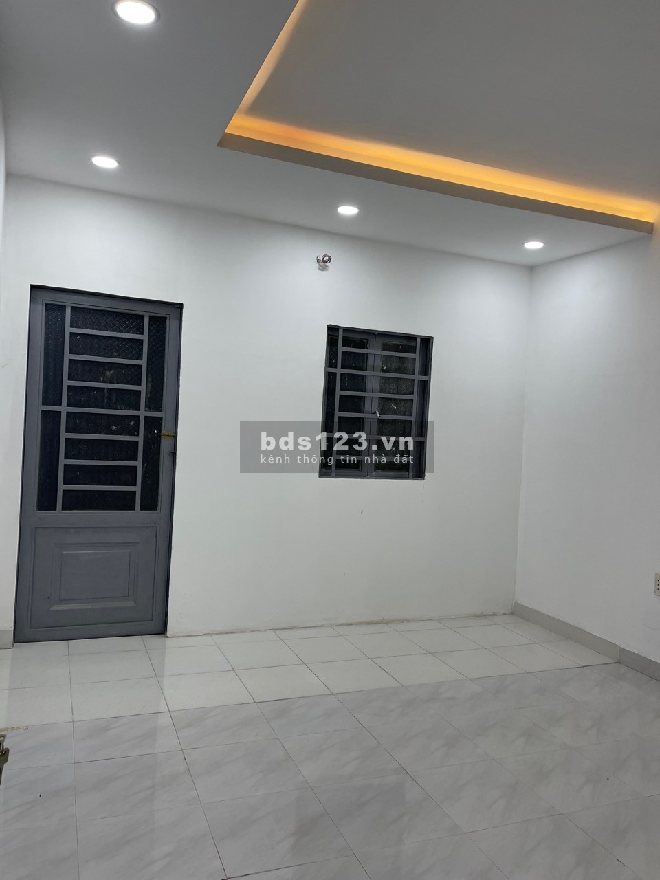 Bán Nhà Quận 6 - Nhà hẻm 4m ngay sát Chợ Phú Lâm Quận 6, giá tốt đầu tư