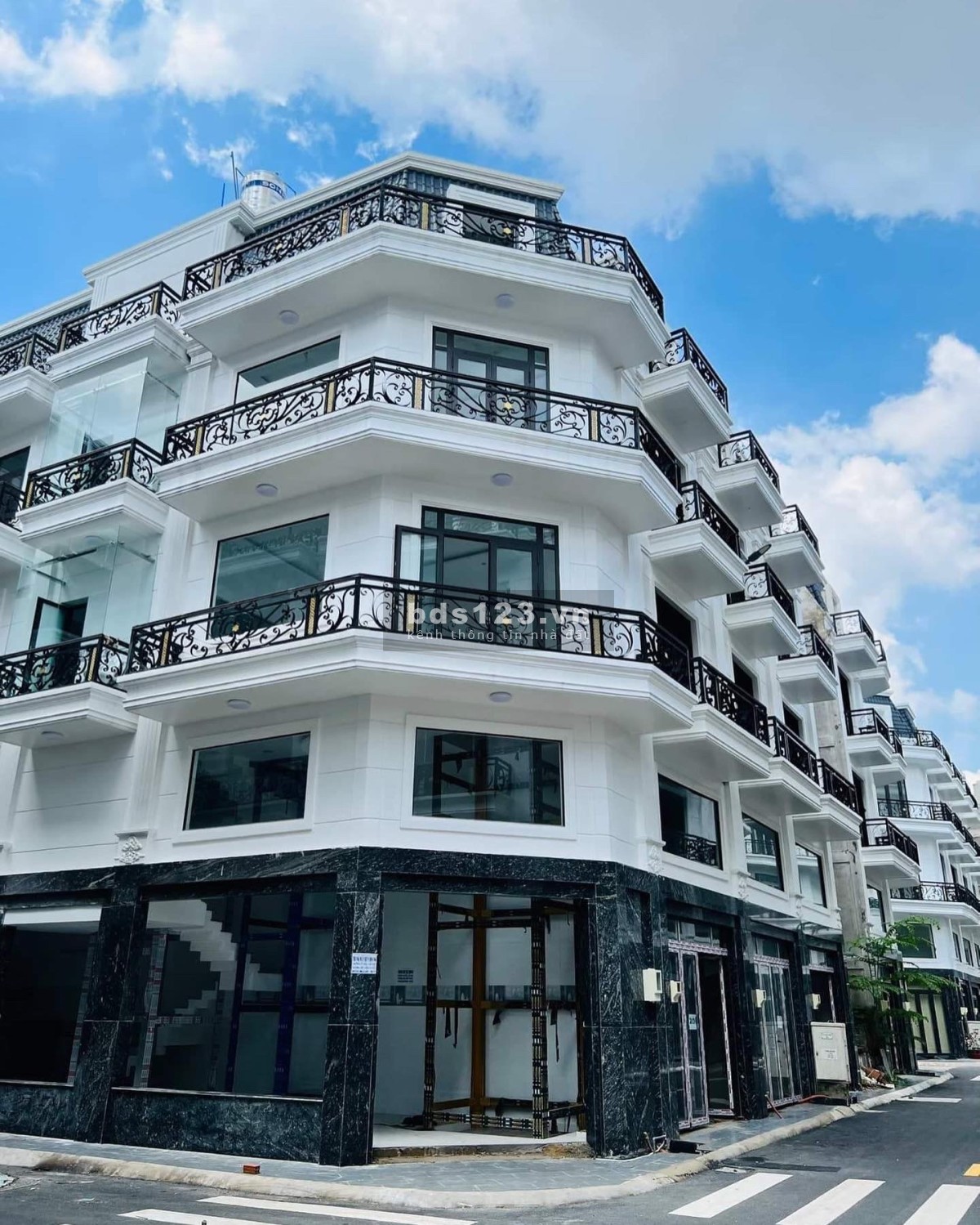 Nhà mặt tiền, Thạnh Xuân 38, Thạnh Xuân, Quận 12, hẻm xe hơi sổ hồng riêng