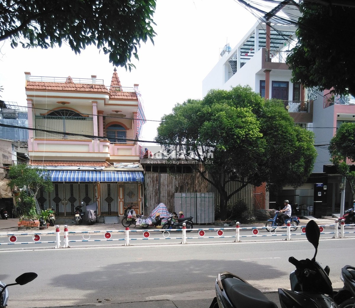 Bán gấp nhà 120m2 HXT 2MT Nguyễn Sơn, Tân Phú. Gía ngộp nhỉnh 60 triệu/m2 TL