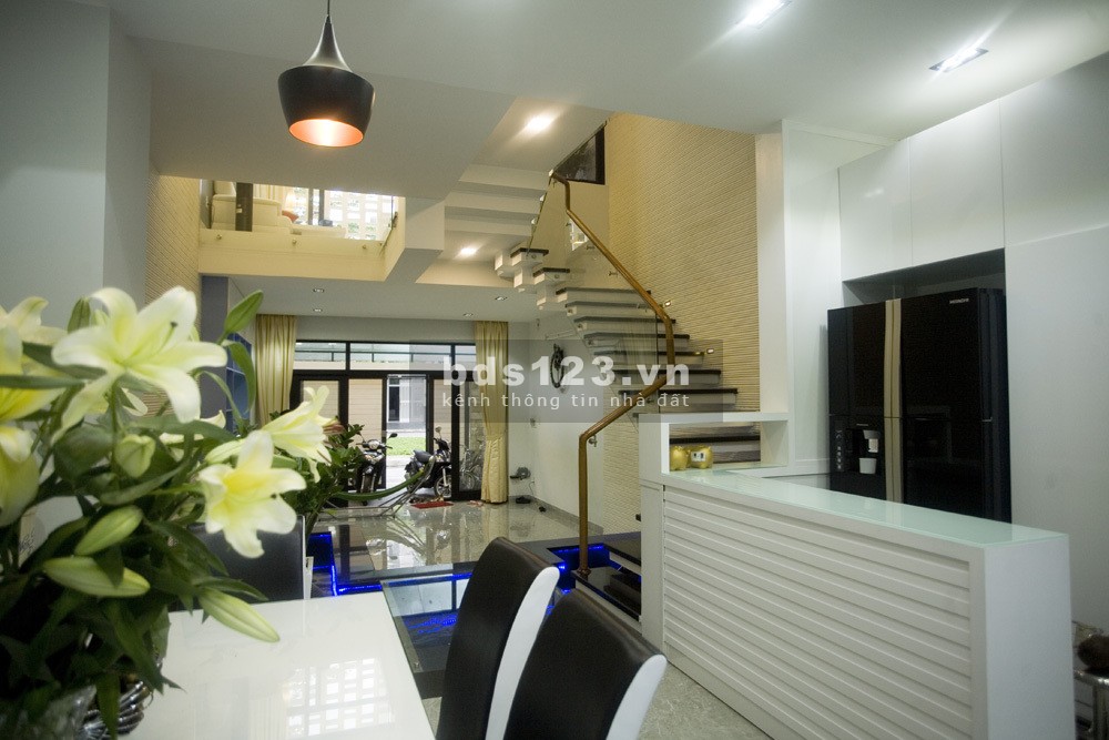 Bán gấp nhà 120m2 HXT 2MT Nguyễn Sơn, Tân Phú. Gía ngộp nhỉnh 60 triệu/m2 TL