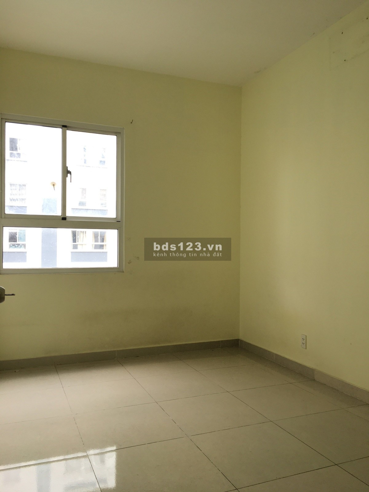 Cần bán căn hộ knt ở chung cư Dreamhome, dt 64m2, 2 PN, 2 WC giá chỉ 1.82 tỷ. lh 0931337445