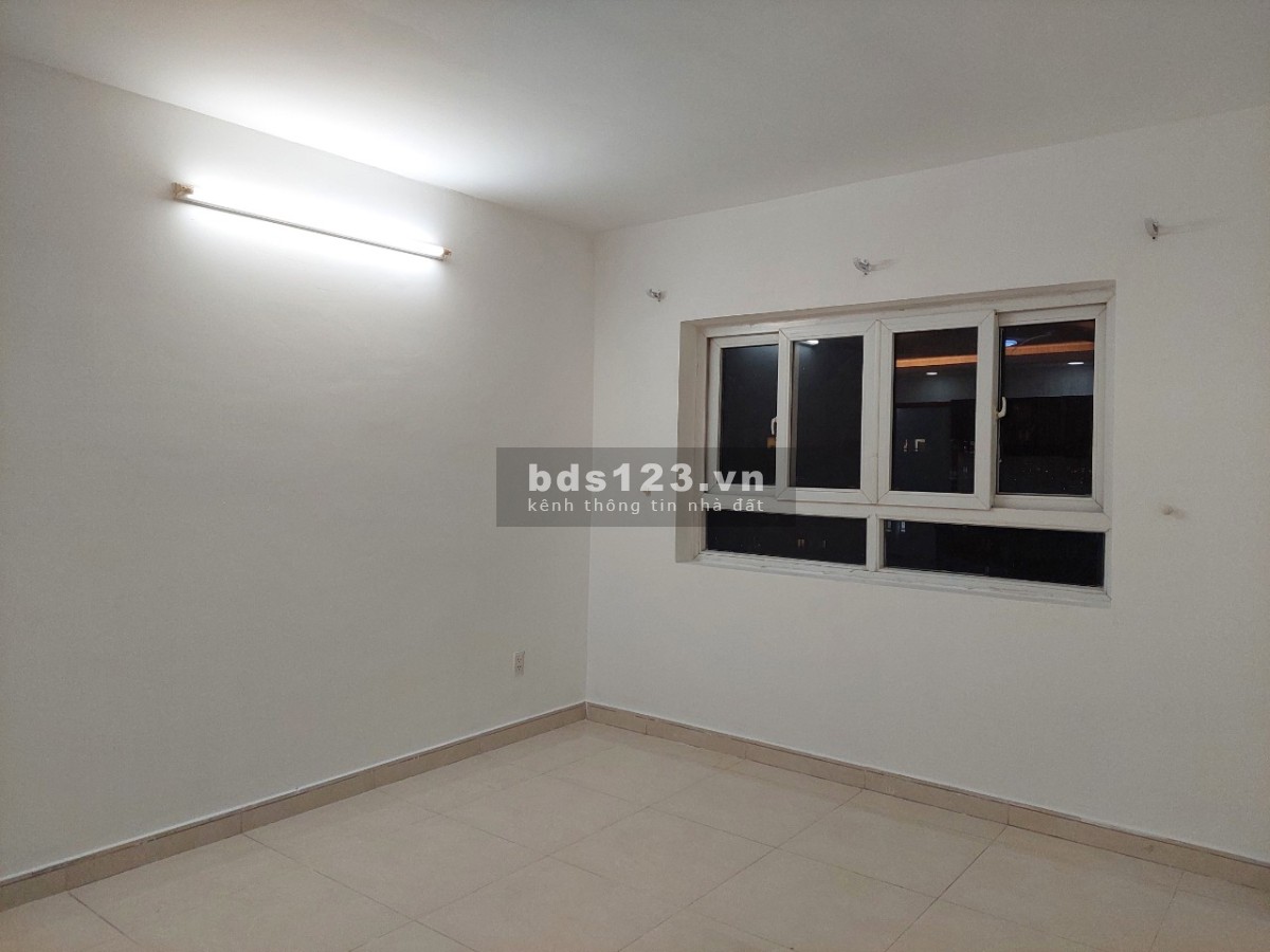 Cần bán căn hộ chung cư Hiệp Thành Building, quận 12, Gò Vấp, dt 86m2 giá chỉ 2.08 tỷ.lh 0931337445