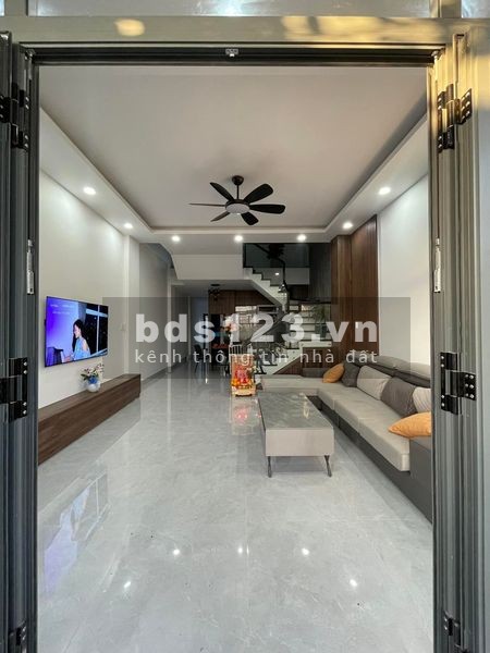 Bán nhà Yên Xá Tân Triều gần viện 103 viện K3, diện tích 30m2, giá chỉ 2.x tỷ lh 0918760887