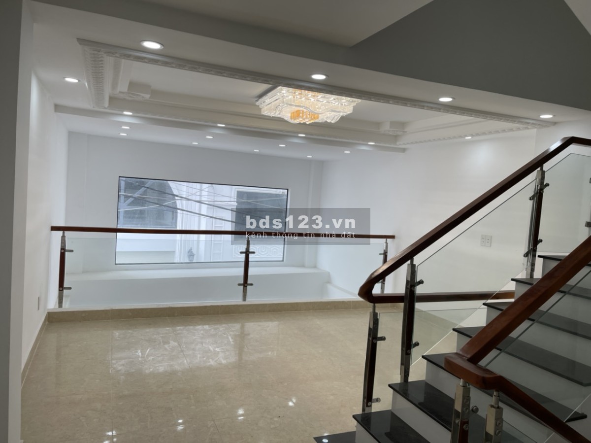 Cần bán nhà hẻm xe hơi 3 tầng đường Huỳnh Tấn Phát, Quận 7 pháp lý chuẩn