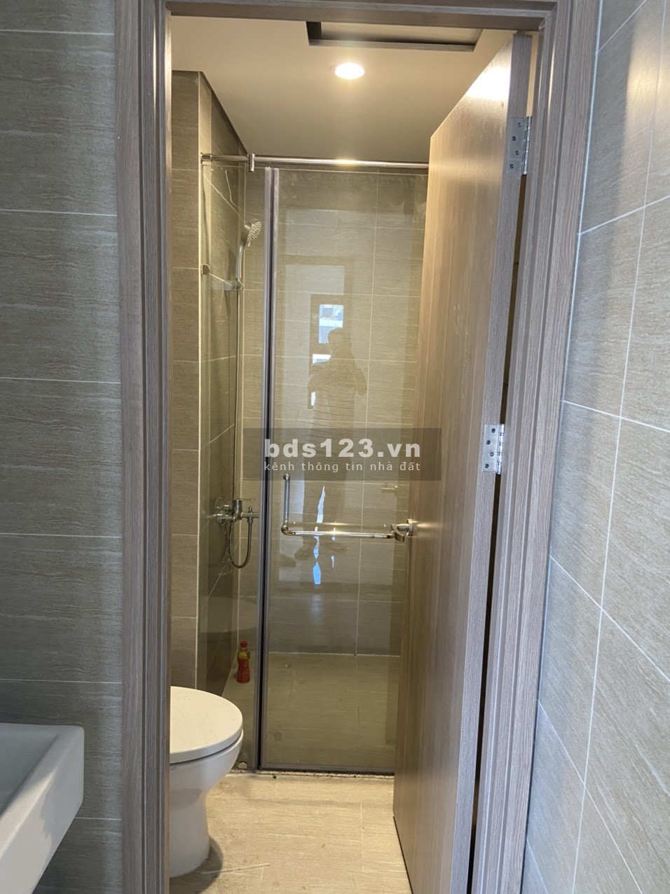 Chú Hùng muốn bán căn 2PN toà S5.03 chung cư Vinhome Grand Park Q9 - view Công viên Cầu Vồng