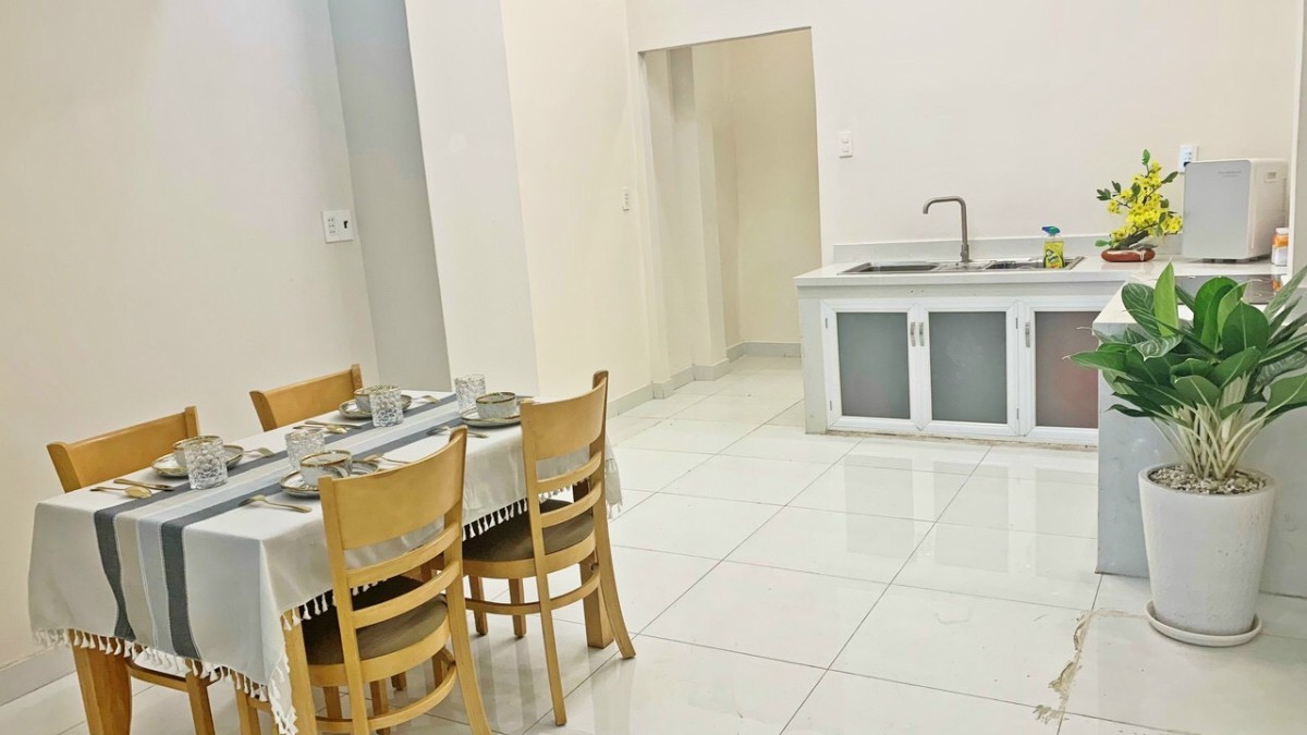 Nhà mới mặt tiền Lương Ngọc Quyến p13 Quận 8 gần cầu Chà Và