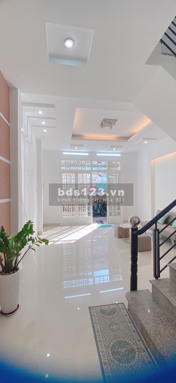 Trịnh Hoài Đức Hiệp Phú Thủ Đức diện tích sử dụng 50m2 3 tầng btct chỉ 5.45 tỷ