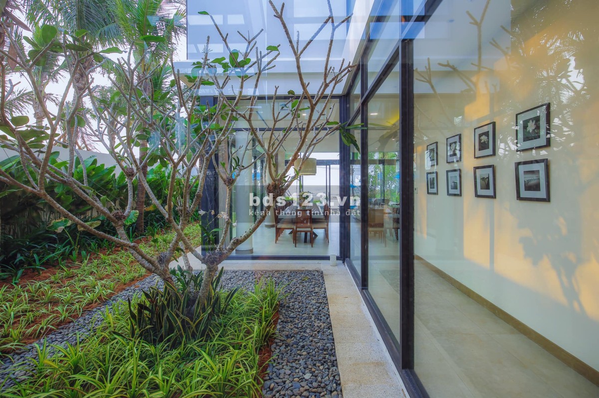 Bán Villa Chuyên Tổ Chức Tiệc Cưới, Mặt Tiền Biển Melia Hồ Tràm, 4PN DT 1000m2, Full Nội Thất 5 Sao