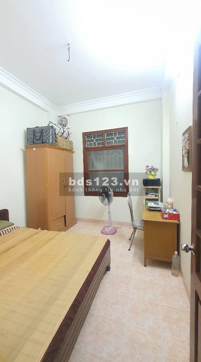 Bán nhà Xuân La, ngõ oto đỗ cửa, diện tích sử dụng 40m2 nhỉnh 6 tỷ, pháp lý sạch