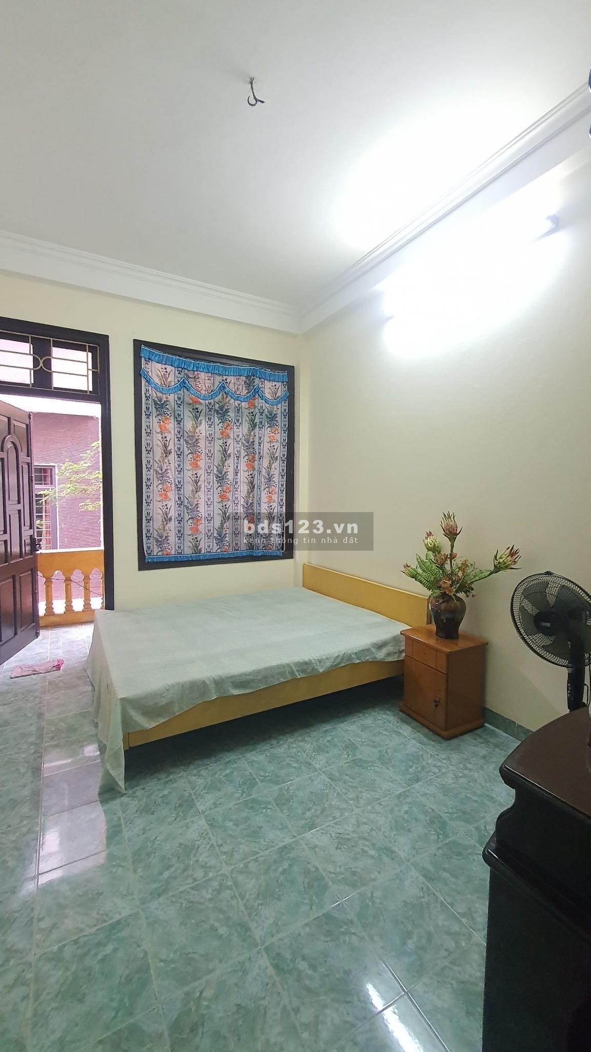 Bán nhà Xuân La, ngõ oto đỗ cửa, diện tích sử dụng 40m2 nhỉnh 6 tỷ, pháp lý sạch