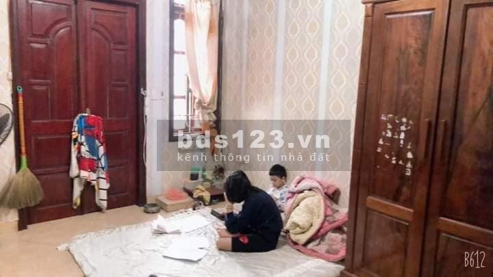Bán nhà vừa kinh doanh vừa ở Ngõ Quỳnh, Hai Bà Trưng 45m2 x 4 tầng, chỉ 7.5 tỷ. Alo e Lan 0975258510