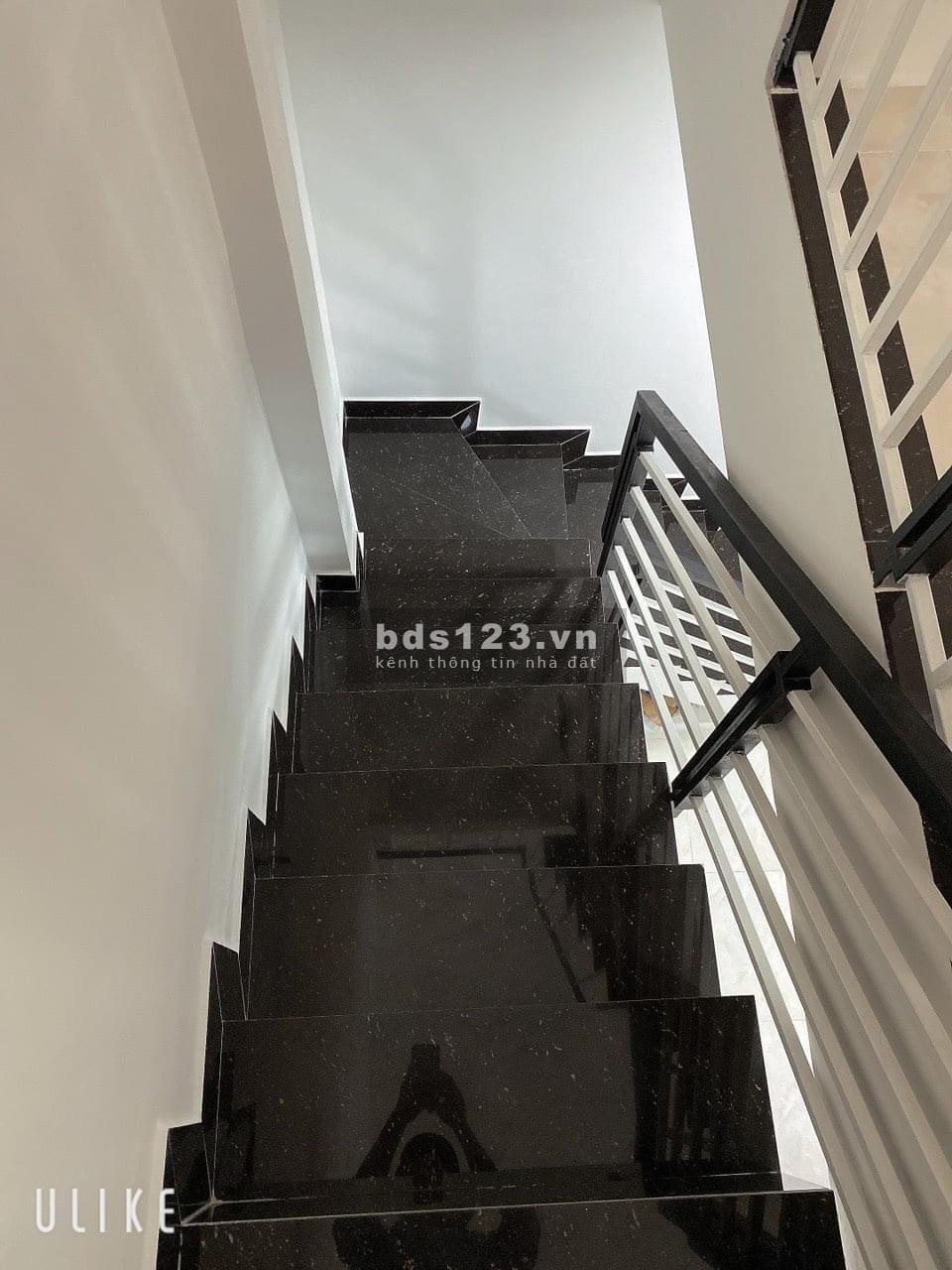 Bán nhà hẻm 334/.../... Chu Văn An, P12, Q. Bình Thạnh, 5x6 (trệt, 1 lầu, 1 lửng), giá 3tỷ350 triệu