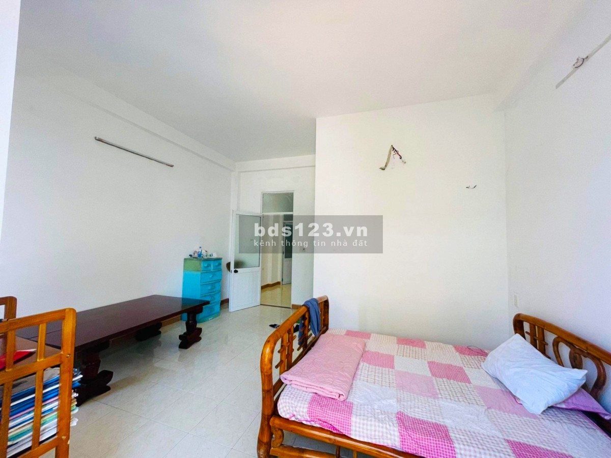 Bán nhà Ông Ích Khiêm, Kiệt ÔTô, 80m2x4Tầng, 4PN, Chỉ 4.5tỷ (thương lượng)