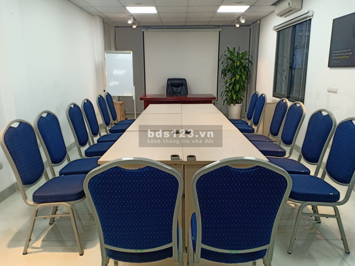 Cho thuê mặt bằng kinh doanh online & văn phòng phố Nguyễn Văn Tuyết, Đống Đa, Hà Nội
