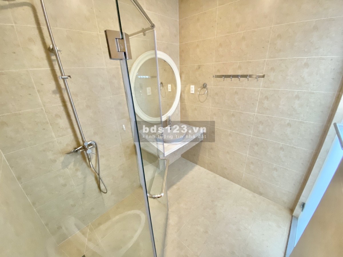 Phòng Trung Tâm Quận 1 ( NGuyễn Thái Bình) giá 10x liên hệ 0359459191, tiện ích đủ