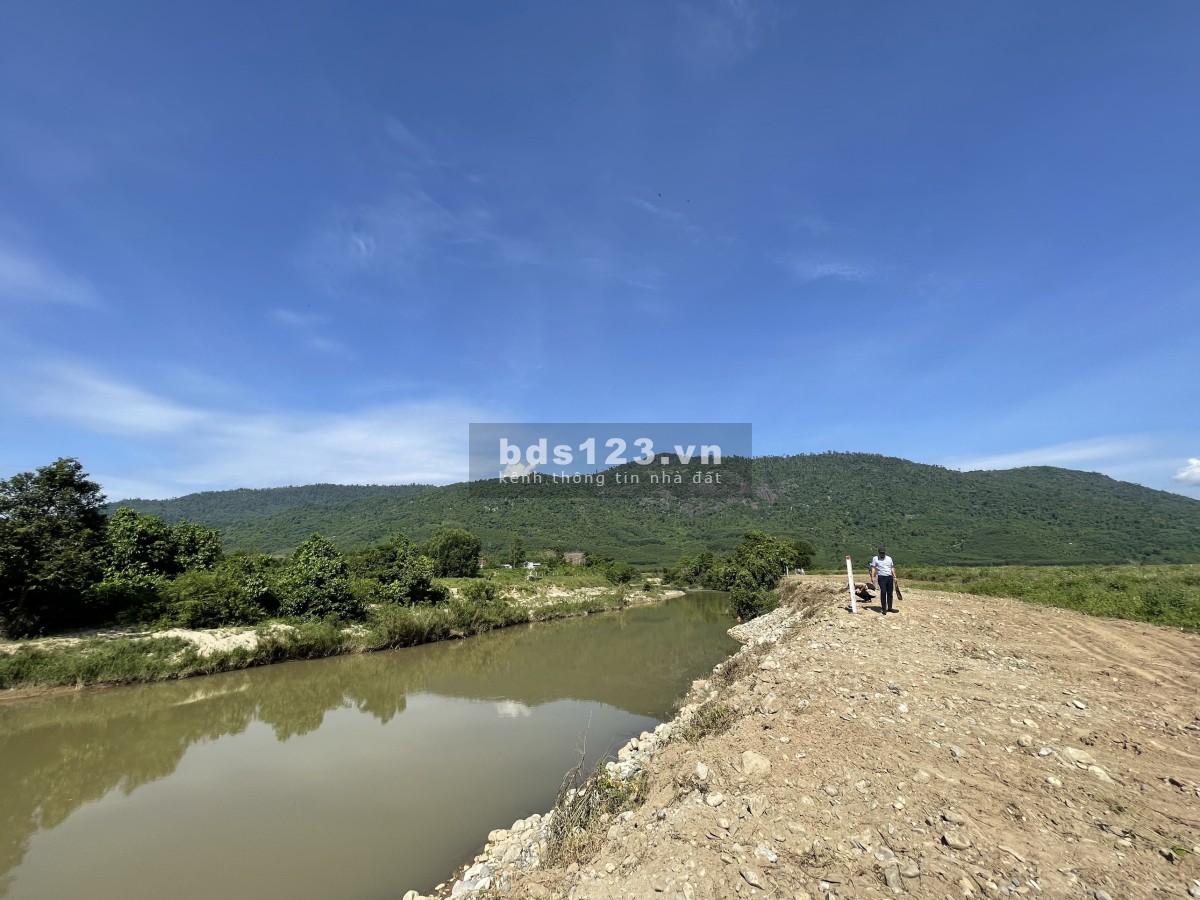 Chính chủ cần bán đất sào Khánh Hiệp view Sông Chò giá đầu tư, lh 0969025664