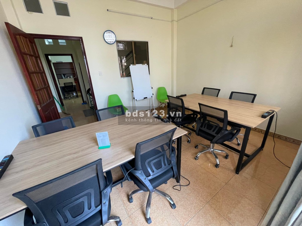 Cho thuê lầu 1 thích hợp văn phòng hoặc lớp học giá 9 triệu/tháng, đủ tiện ích