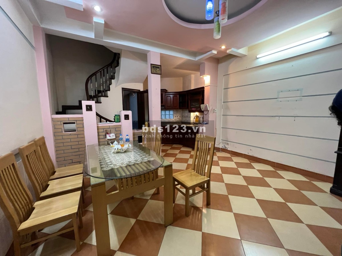 Trung tâm Hai Bà Trưng, nhà rộng giá rẻ, DTSD 50m² giá chỉ 3,4 tỷ đồng