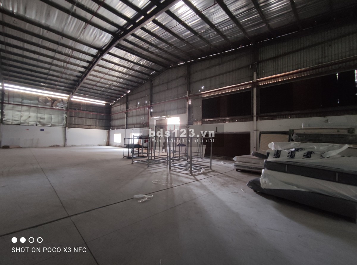 Cho thuê diện tích sử dụng 1700m2 kho Hiệp Thành, Tân Chánh Hiệp, Quận 12.