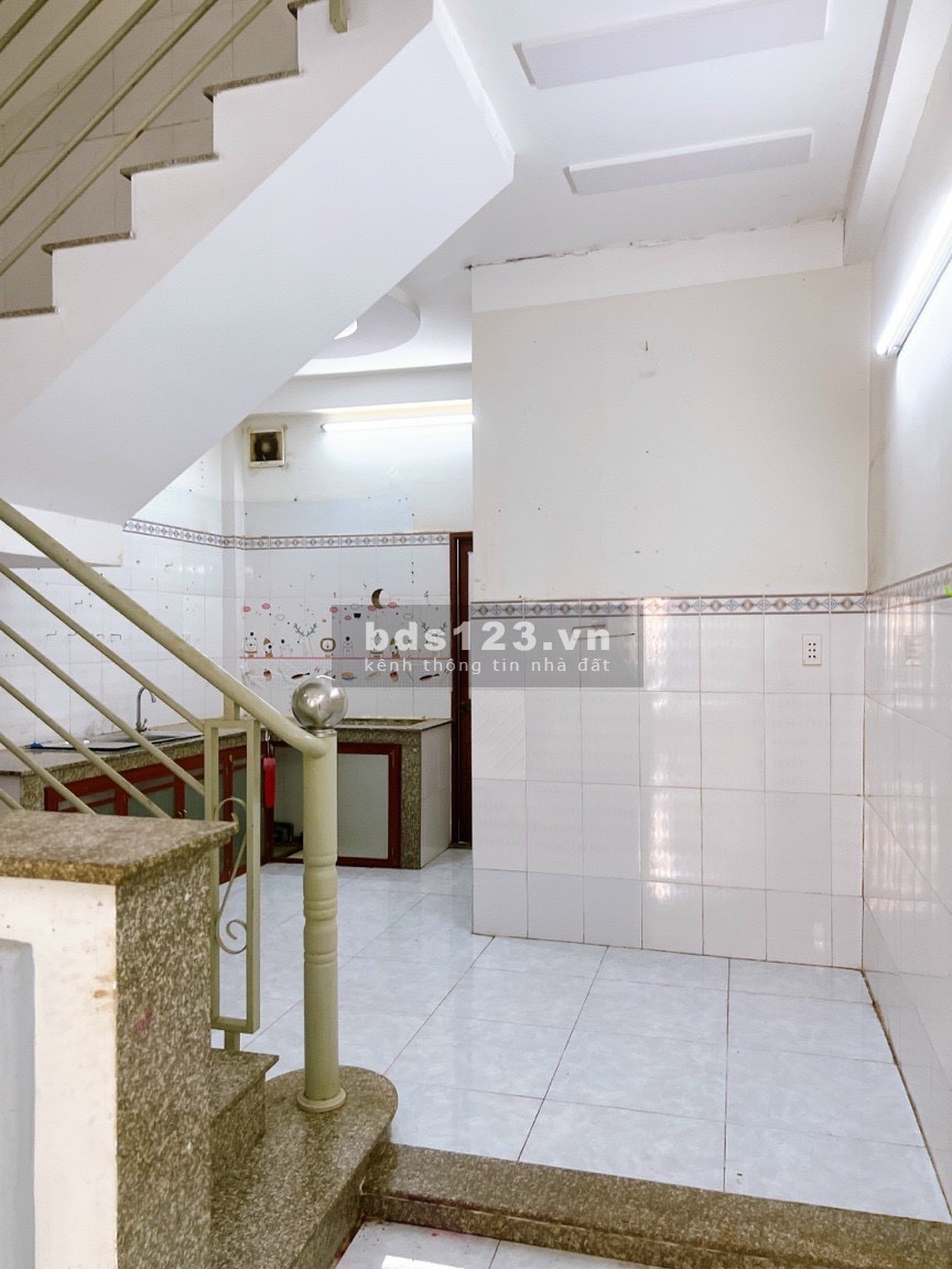 Bán nhà Quận 8 hẻm xe hơi chính chủ giá bán thương lượng, khu yên tĩnh