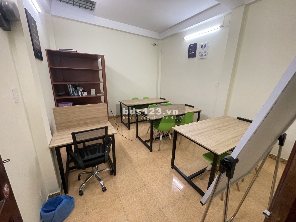 Cho thuê lầu 1 thích hợp văn phòng hoặc lớp học giá 9 triệu/tháng, đủ tiện ích