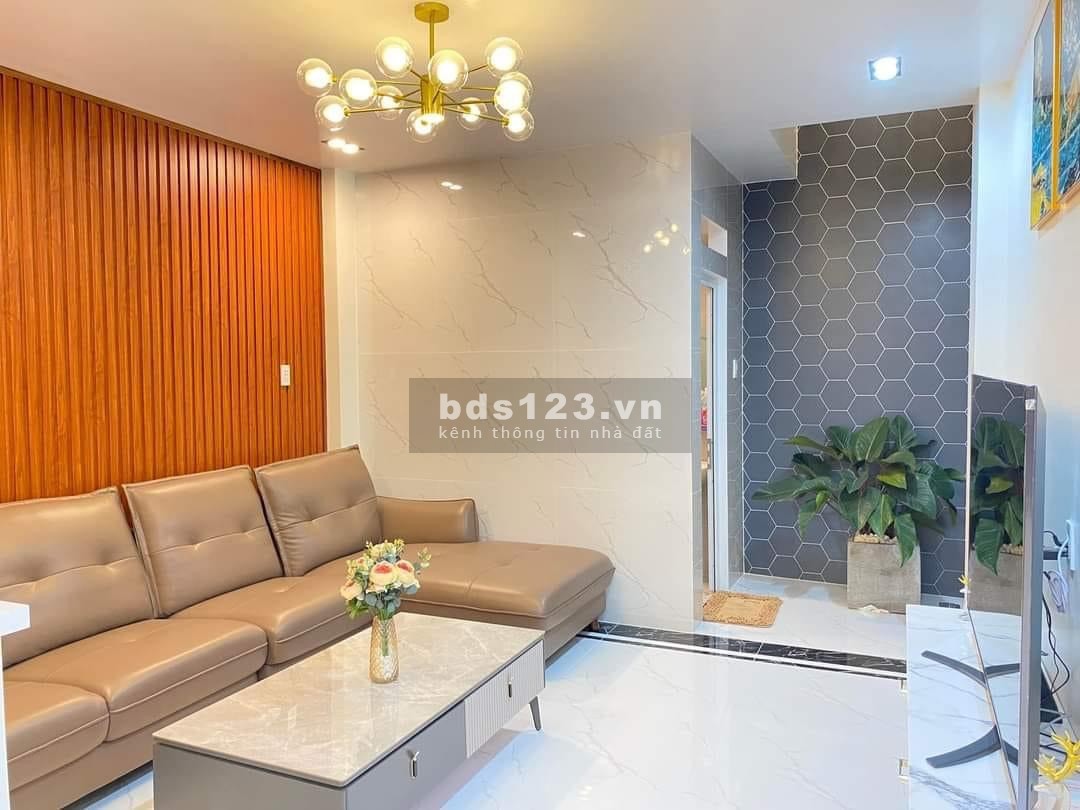 Bán nhà phố Đường số 8 Phường 11 quận Gò Vấp, giá 9.7 tỷ thương lượng