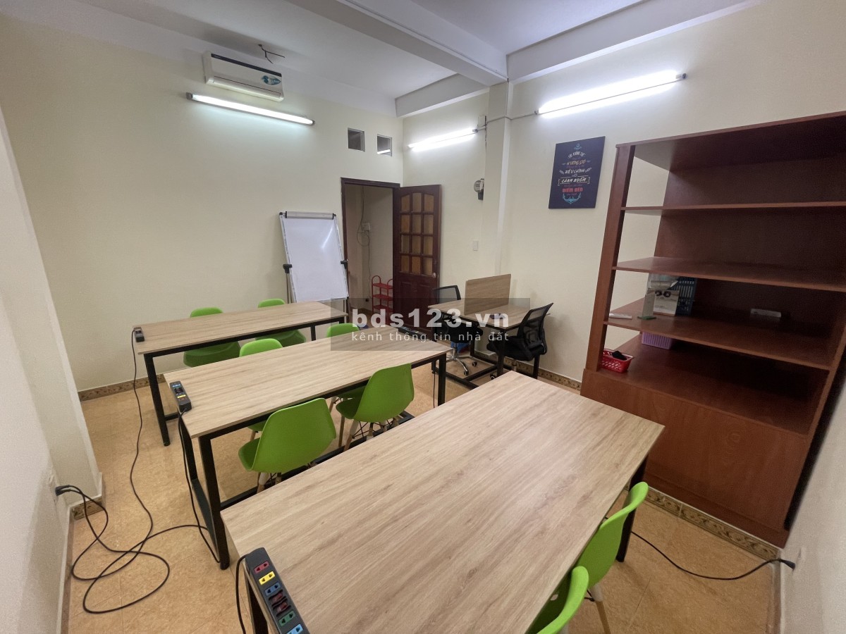 Cho thuê lầu 1 thích hợp văn phòng hoặc lớp học giá 9 triệu/tháng, đủ tiện ích