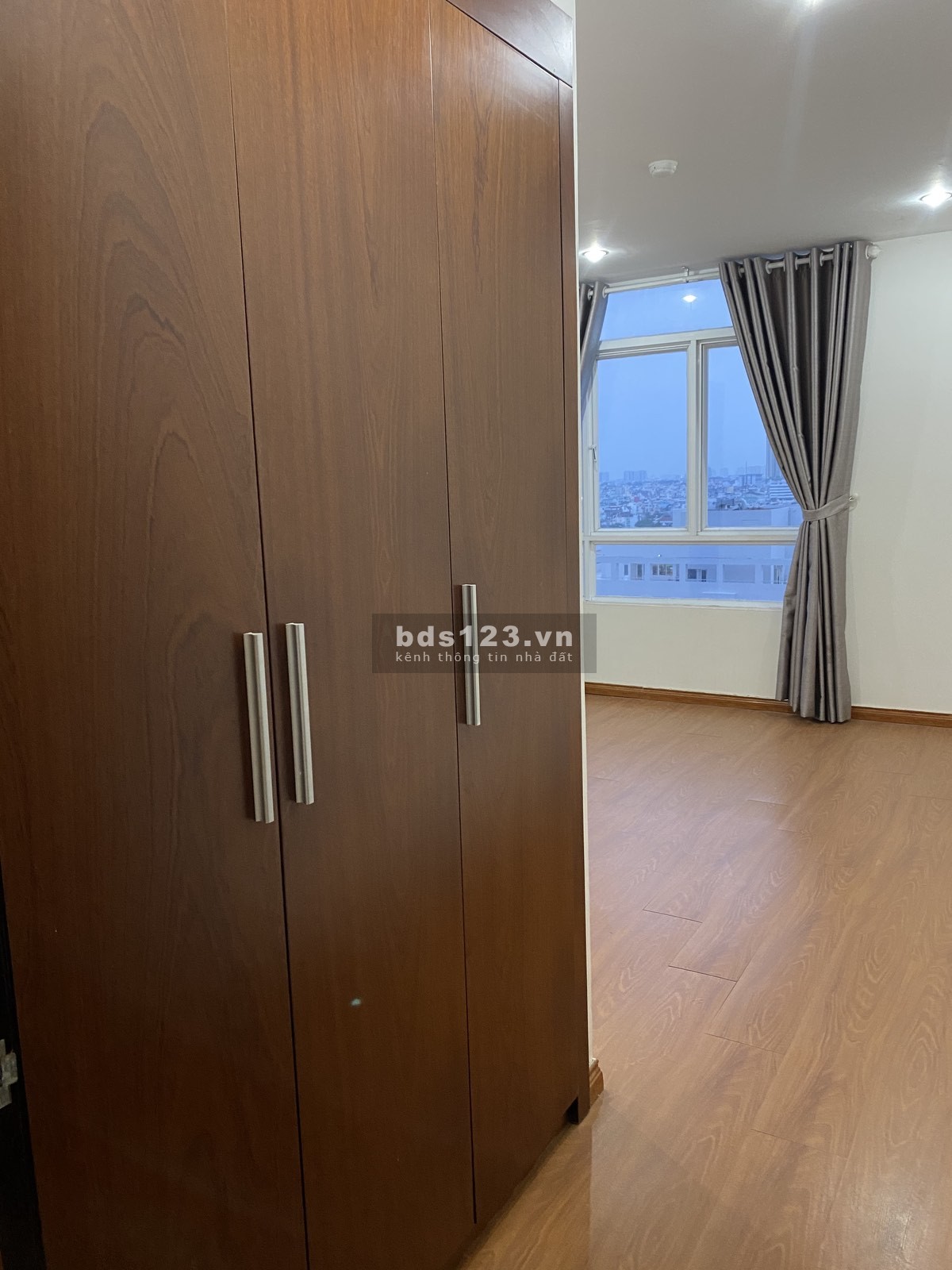 Tôi cần cho thuê chung cư cao cấp Giai Việt Quốc Cường lh 0939353599