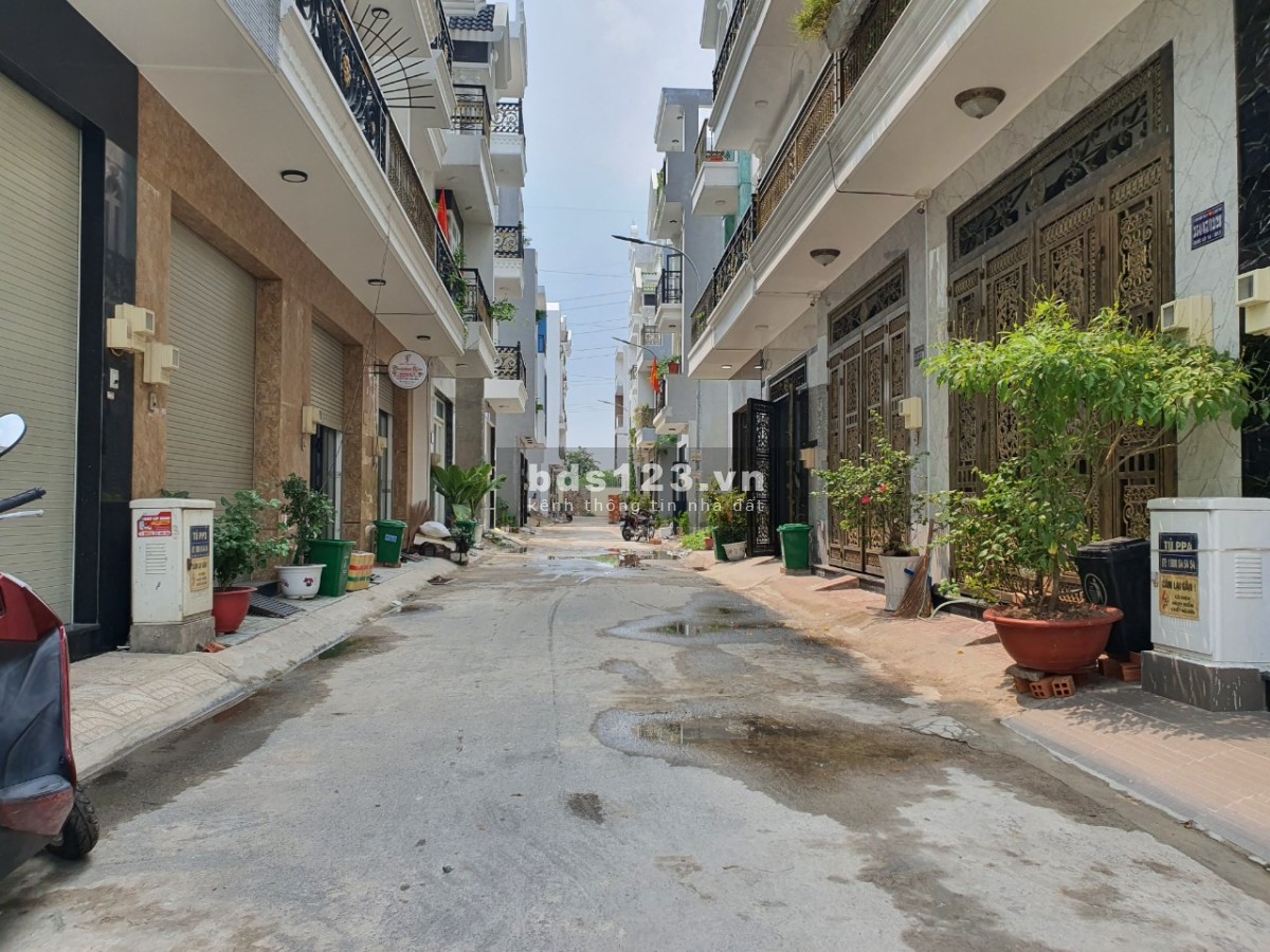 Cần bán đất- đường số 1 khu dân cư cao cấp phường Bình Hưng Hòa B, Quận Bình Tân
