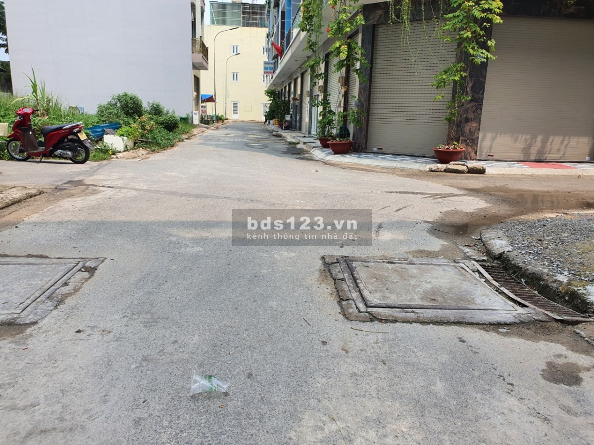 Cần bán đất- đường số 1 khu dân cư cao cấp phường Bình Hưng Hòa B, Quận Bình Tân