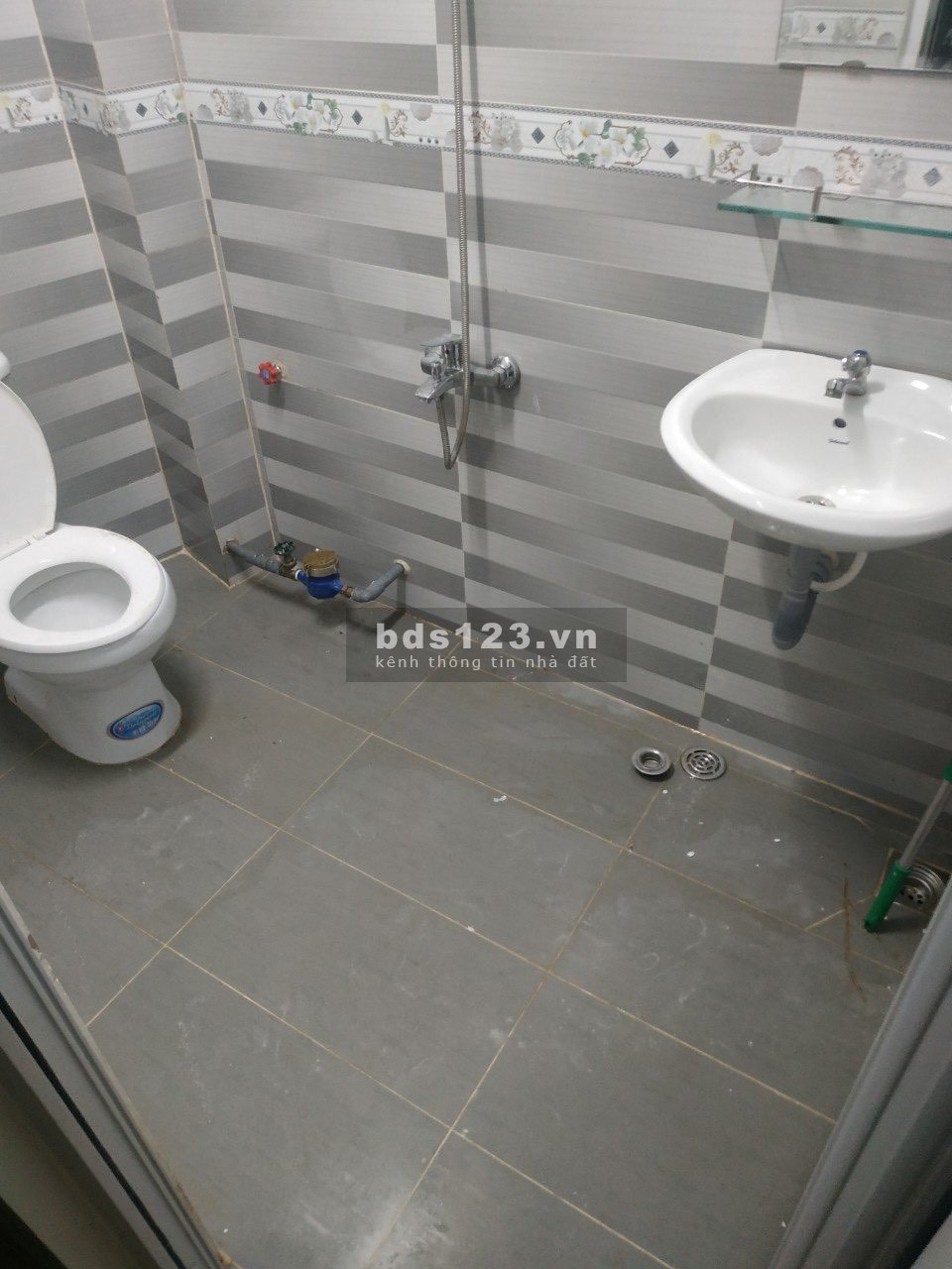 Phòng trọ diện tích sử dụng 30m2 Tân Bình - Gò Vấp, khu vực đông đúc