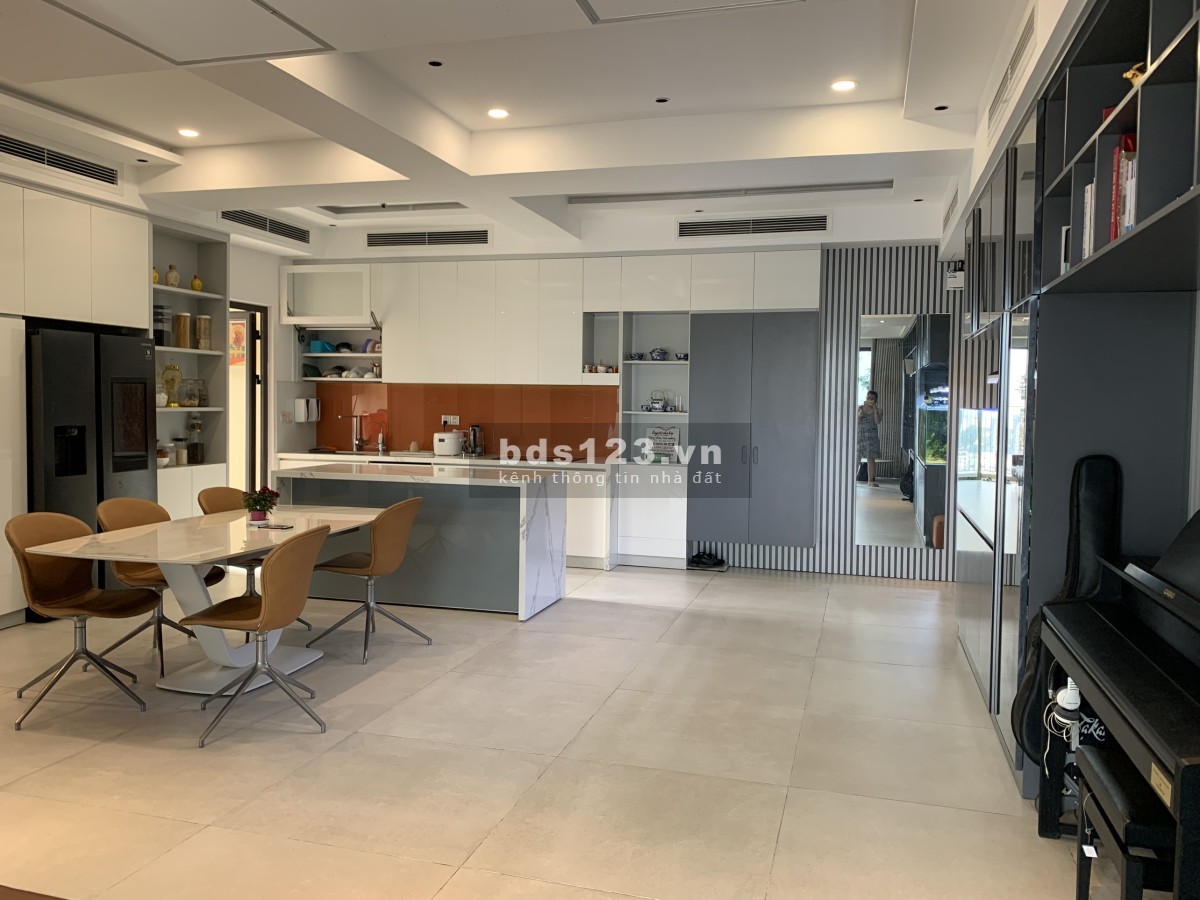 Căn 3PN Hà Đô Quận 10, bán giá 15.2 tỷ. LH: 0362668864 diện tích 138m2