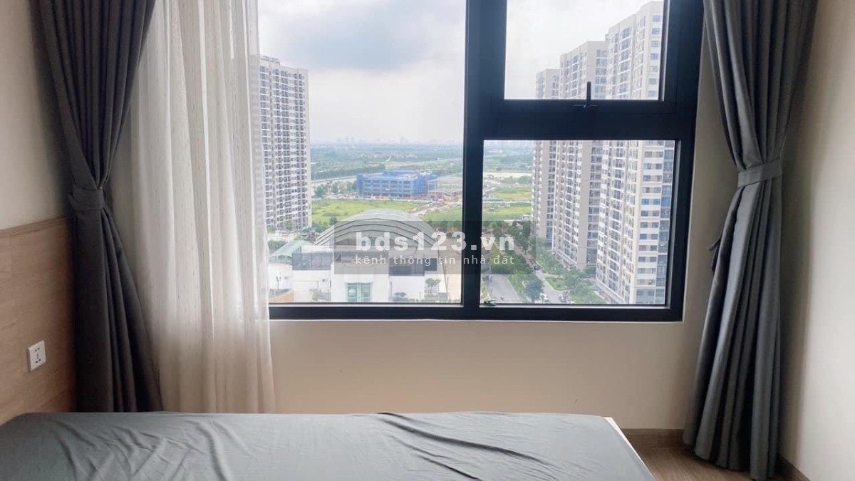 Căn góc 2PN+1 DT 70m2, SH view xịn với 2 mặt tiền bể bởi Olympic, giá 1.9 tỷ tại Vinhomes Ocean Park