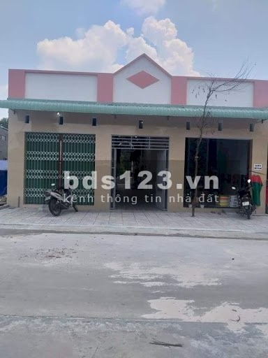 Tuổi già không quản lý được nên sang lại 24 phòng trọ 450 m2 đất ngay khu chợ đêm, giá tốt
