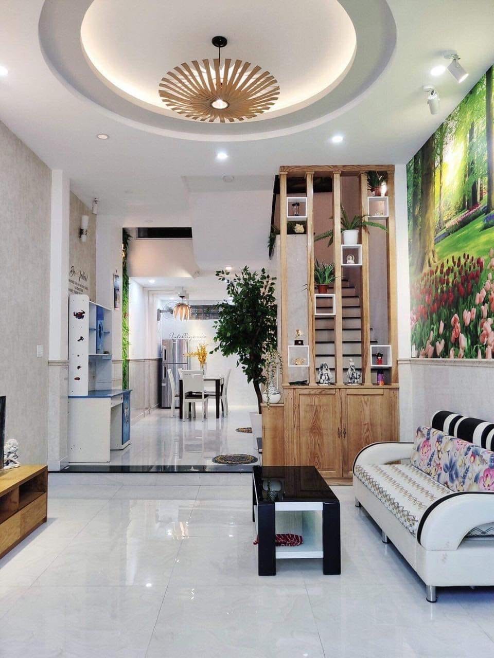 Nhà đẹp hẻm xe hơi Quận Gò Vấp dọn vào ở ngay nhỉnh giá 6 tỷ đồng