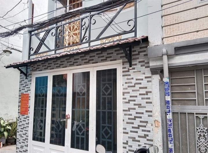 Nhà ngộp 2 tầng - DTSD 42m2 - Quang Trung - Quận Gò Vấp - CHỈ 2 tỷ 9