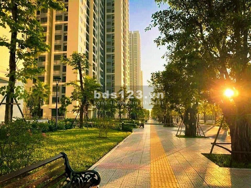 Chính chủ đổi chỗ ở nên bán lại căn hộ Vinhome Quận 9 có đầy đủ nội thất - Dọn vào ở được ngay