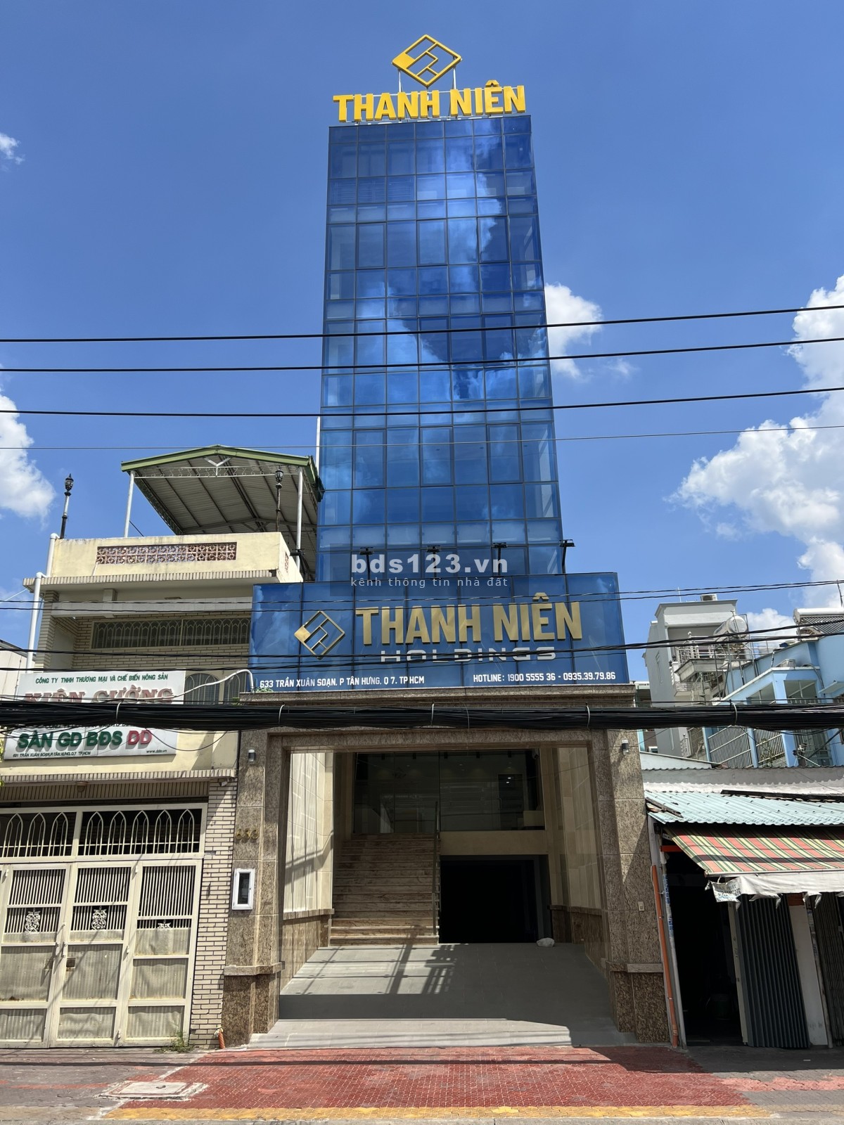 Tòa nhà Thanh Niên cho thuê văn phòng 187m2 QUẬN 7 liên hệ 0868942677