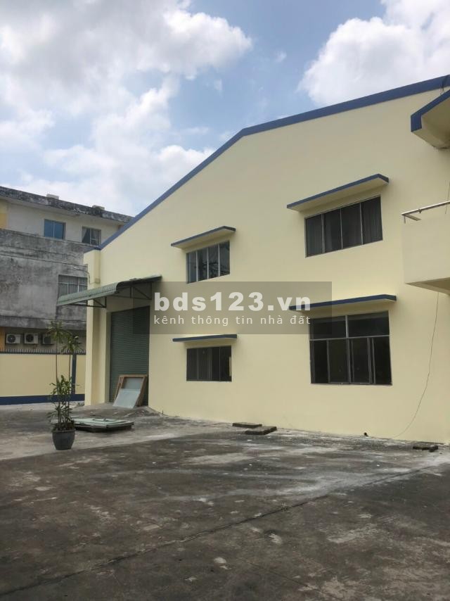Cho thuê kho xưởng dtsd 5000m2 trong KCN Vĩnh Lộc, Bình Hưng Hòa B, quận Bình Tân