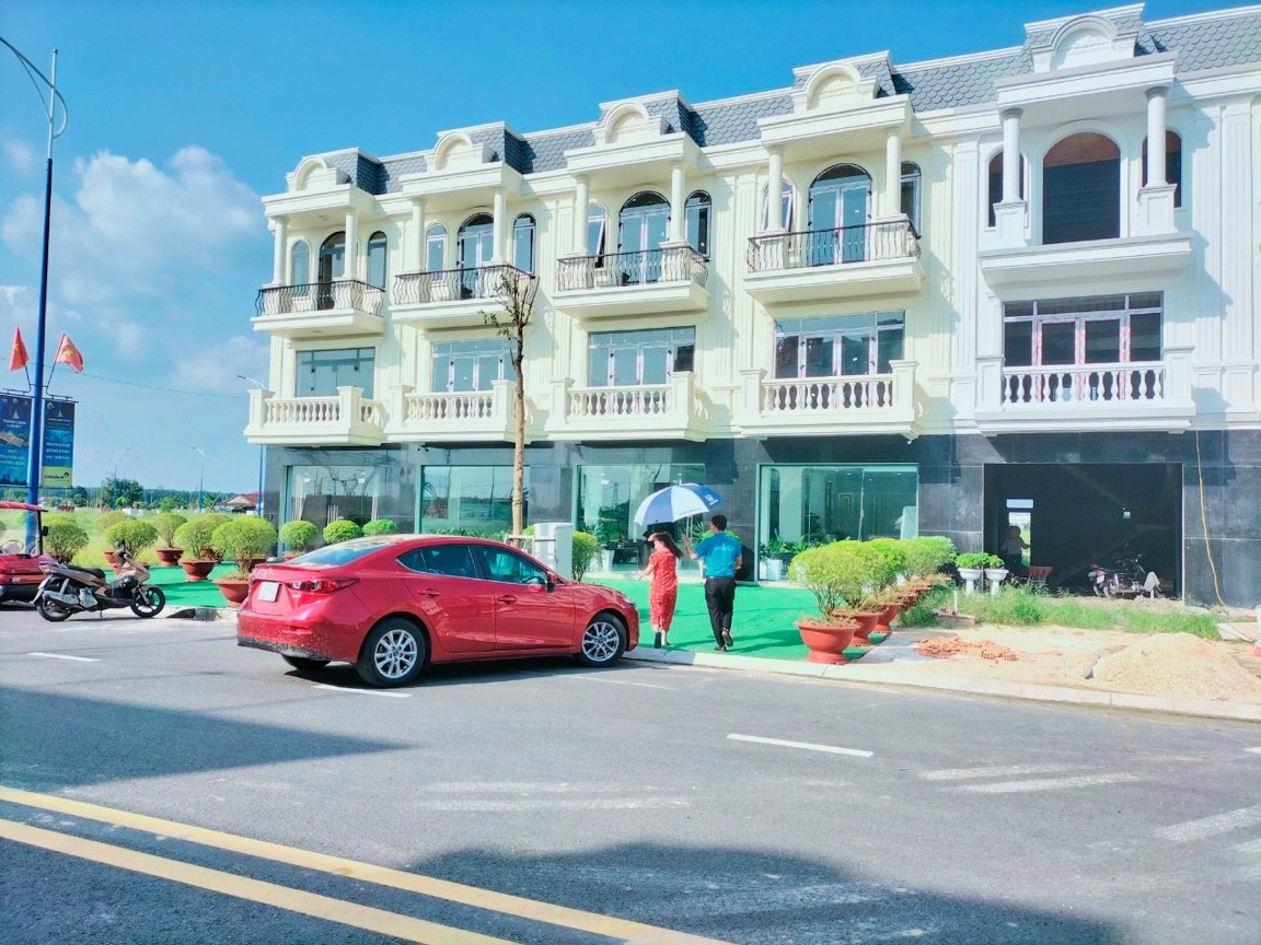 Nhà phố thương mại khu công nghiệp Bàu bàng thanh toán 40% đến khi nhận sổ