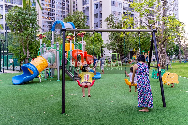 Chính chủ đổi chỗ ở nên bán lại căn hộ Vinhome Quận 9 có đầy đủ nội thất - Dọn vào ở được ngay