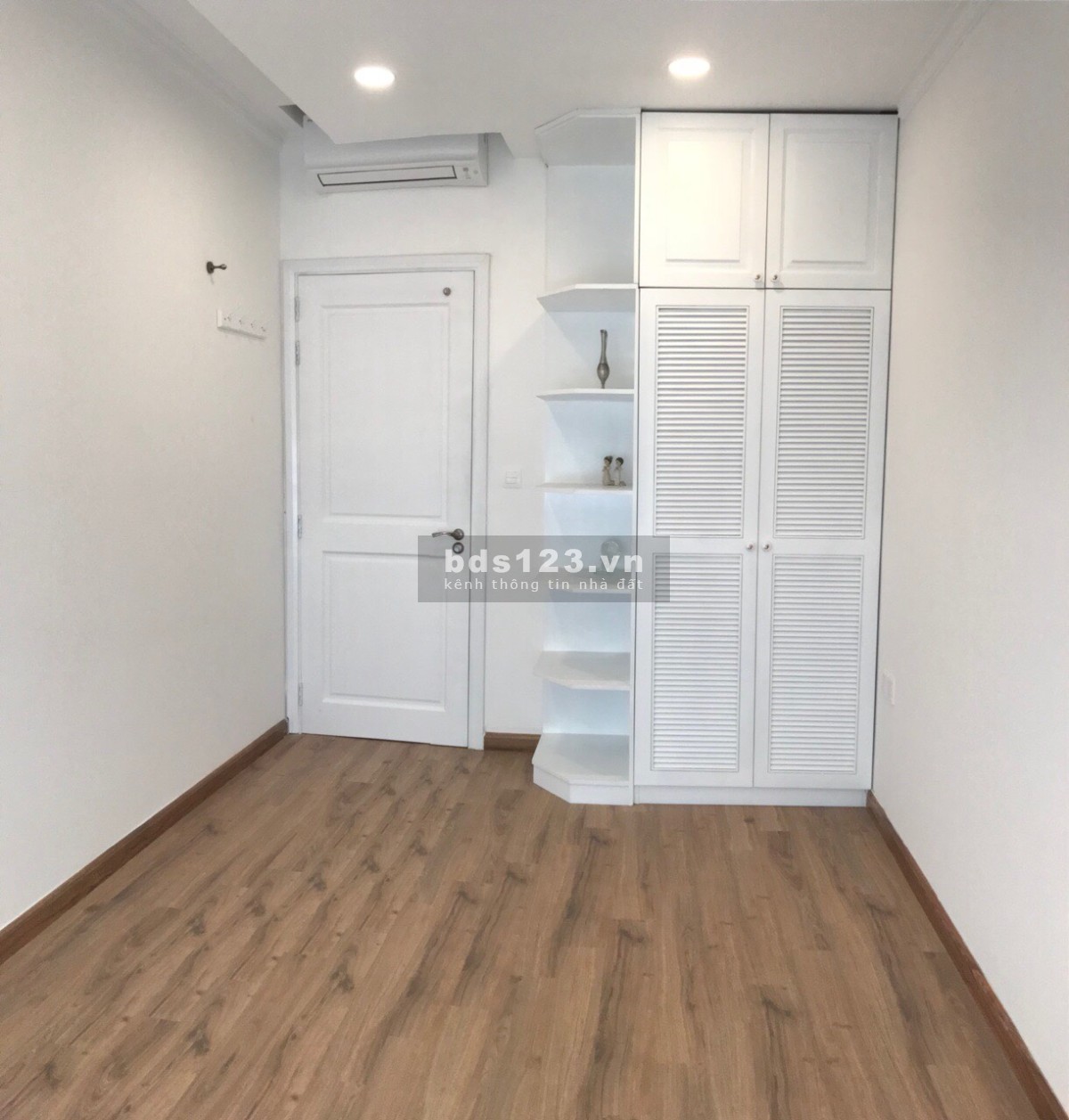 Bán 2PN Kingston Phú Nhuận, có sẵn hđ thuê tiện ích đủ bàn giao vào ở ngay