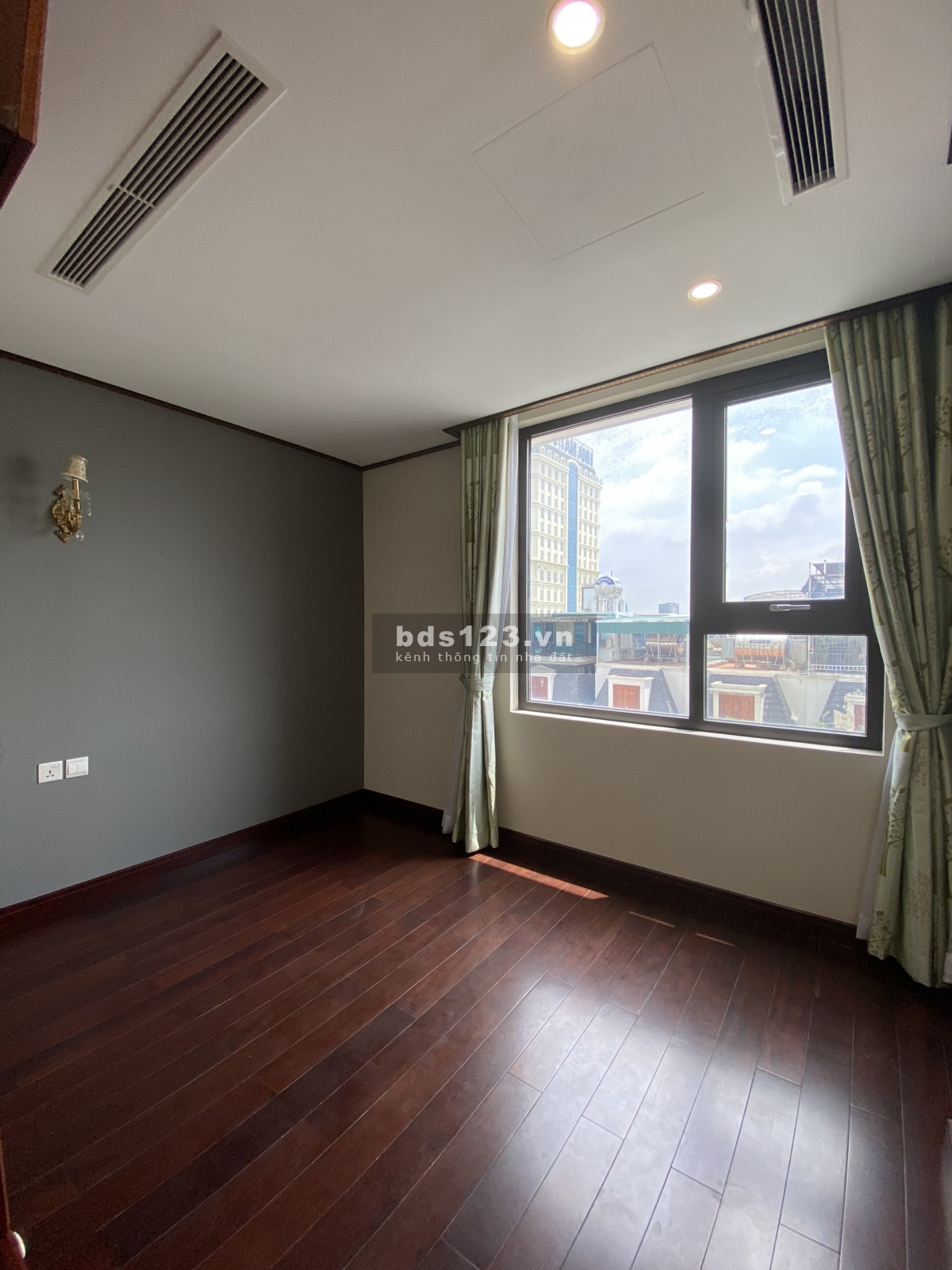 CĐT HC Golden City – Bồ Đề: Nhận Nhà Ở Ngay, Quà Tân Gia Tới 100tr, Full Nội Thất, HTLS 0%, CK 4%