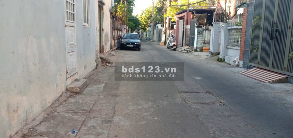 Bán nhà nguyên căn Phạm Cự Lượng 4 tầng dtsd 75m2 giá bán 4,35 tỷ - Sơn Trà Đà Nẵng
