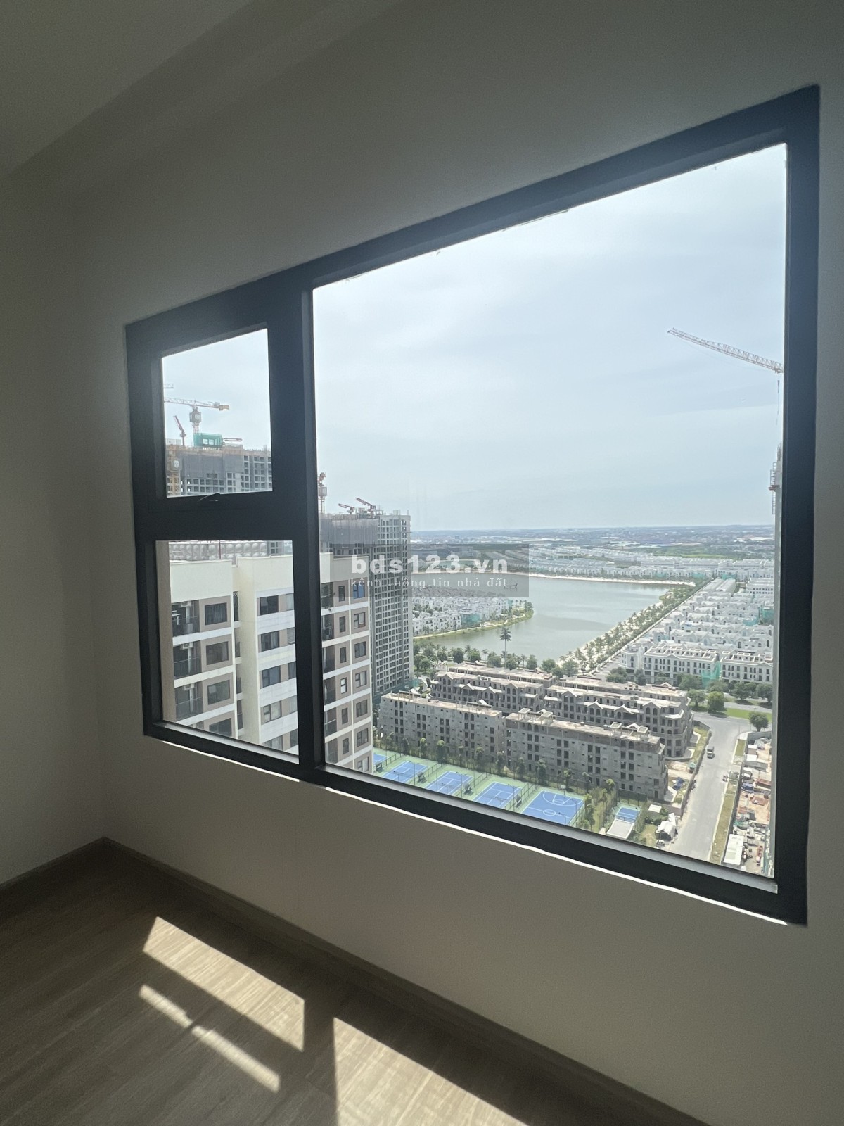 FULL Nội Thất Thiết kế căn hộ 3PN2WC 80m2 bán 2,4 tỷ tại Vinhomes Ocean Park view Hồ Điều Hòa