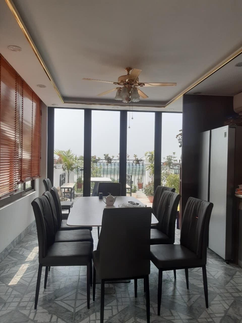 Cần bán nhà mặt phố An Dương Vương dt 60m2, 7 tầng mặt tiền 5m, giá bán 12.5 tỷ, nhà đẹp thang máy